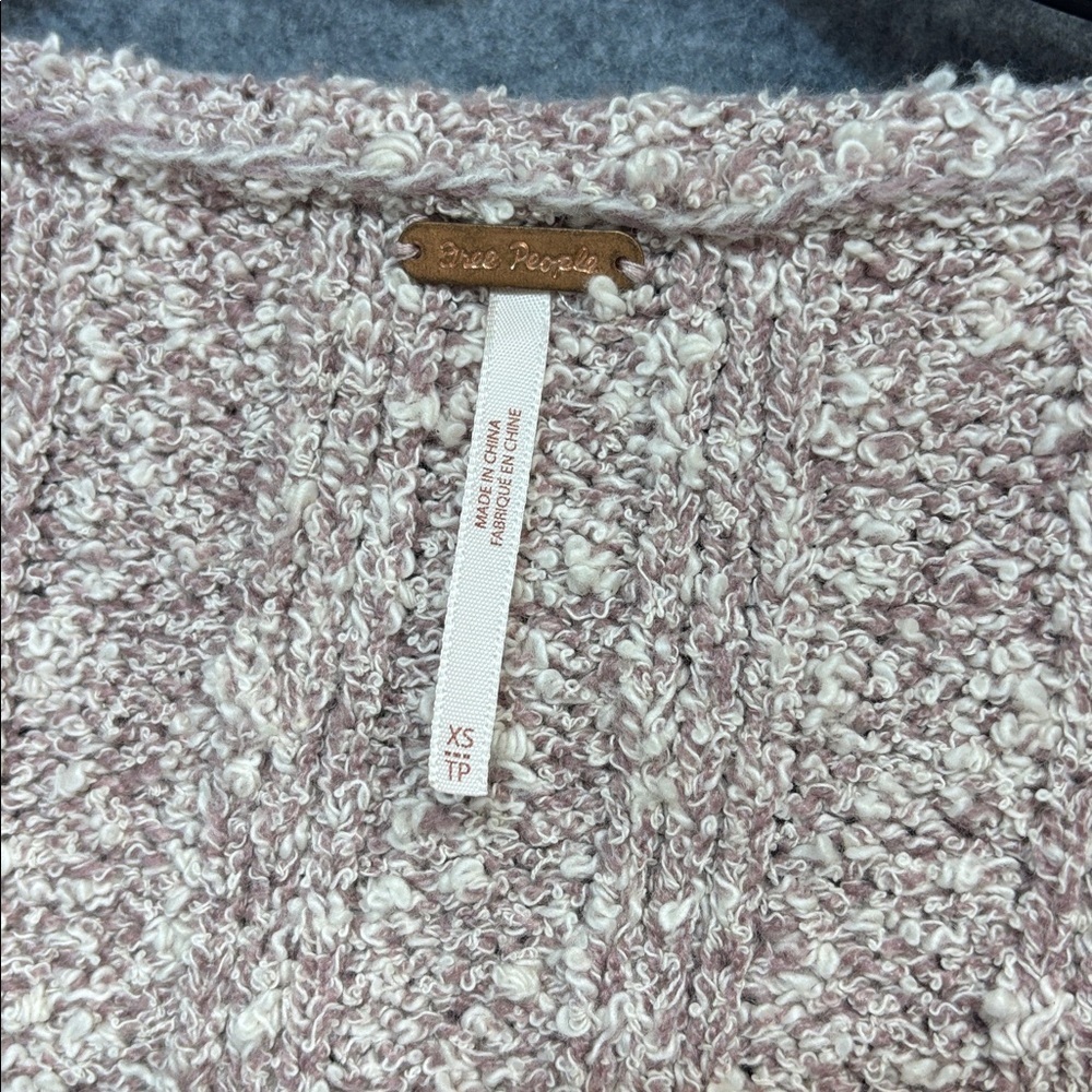 Free People Textured Knit Sweater mauve  and Cream wide sleeve ribbed sweater - Picture 6 of 11